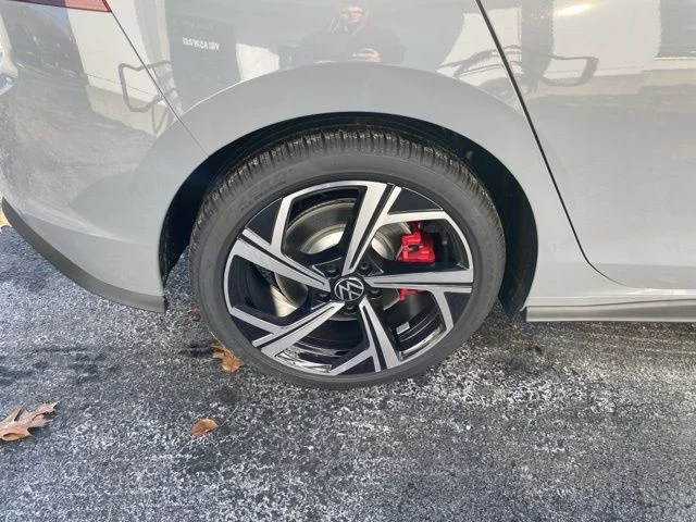 New 2026 Moonstone Gray Volkswagen 2.0T SE image 20