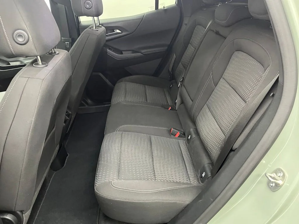 Used 2025 Green Chevrolet LT image 35