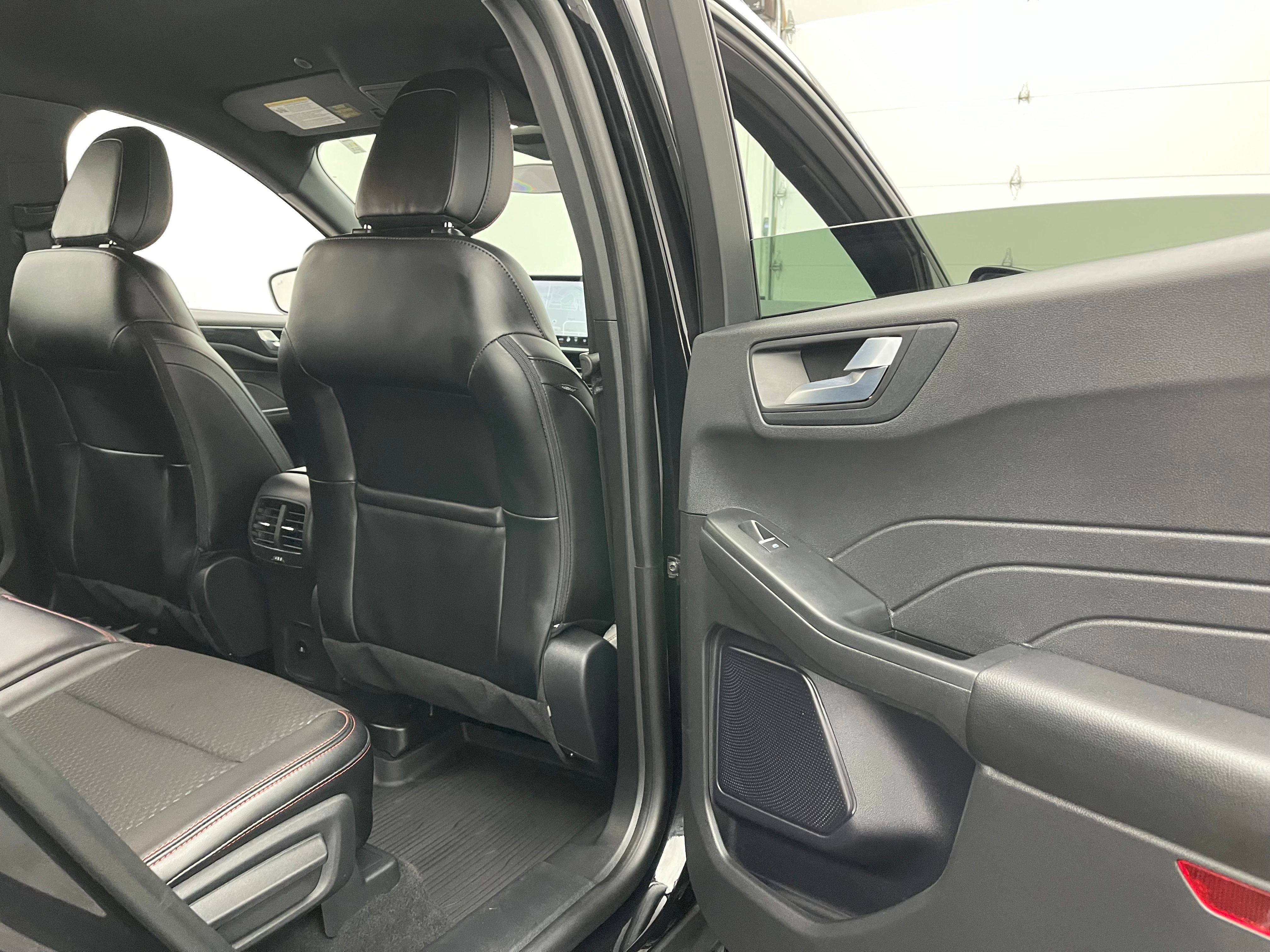 Used 2024 Black Metallic Ford ST-Line image 33