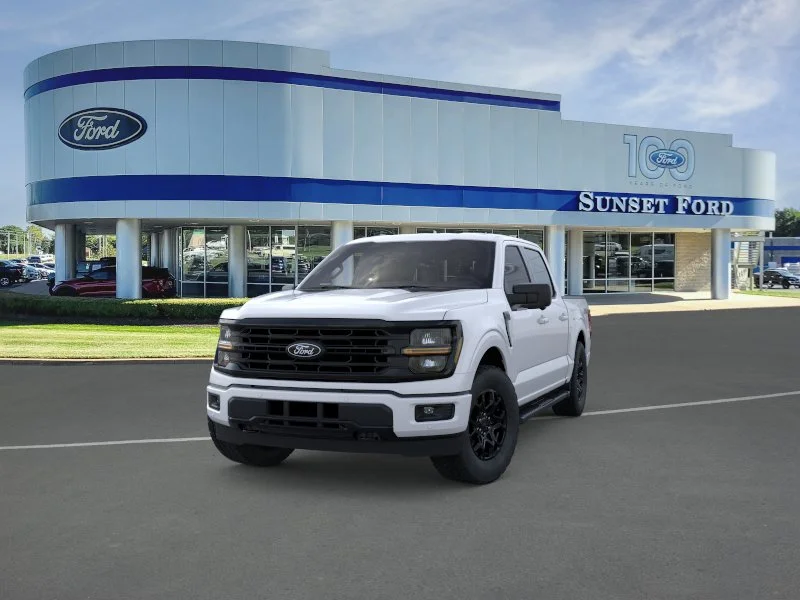 New 2026 Oxford White Ford XLT image 2