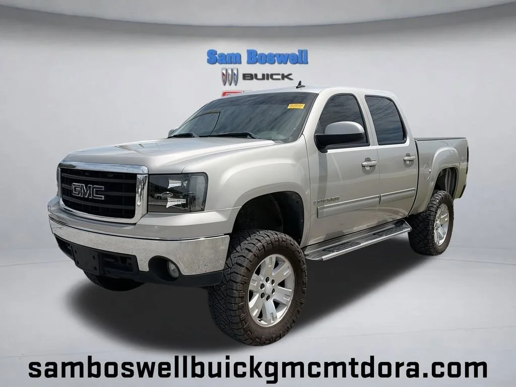 2007 GMC Sierra 4WD Crew Cab SLT SWB's photo