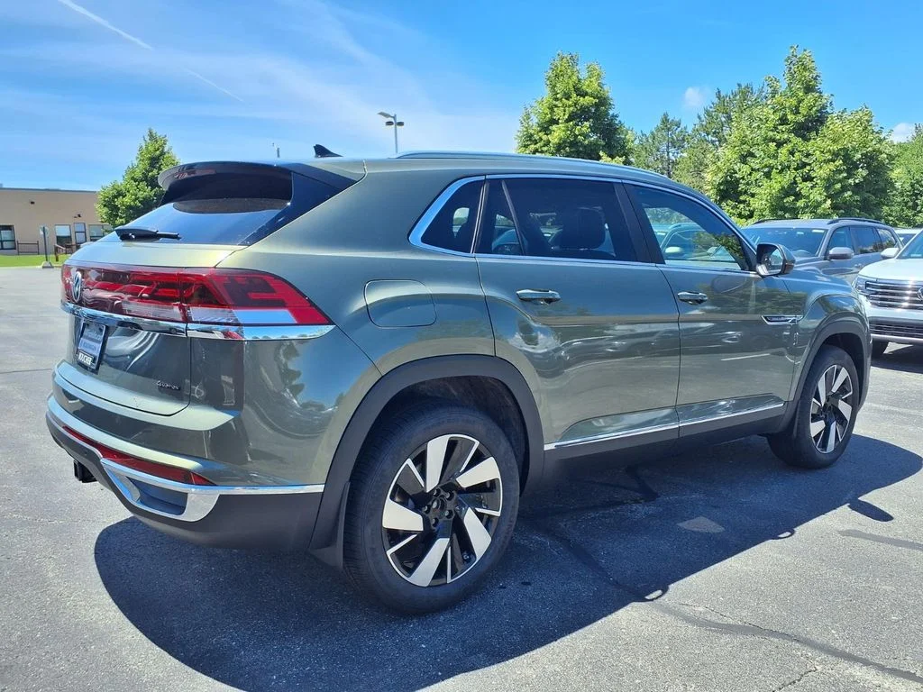 New 2026 Avocado Green Pearl Volkswagen 2.0T SEL image 2