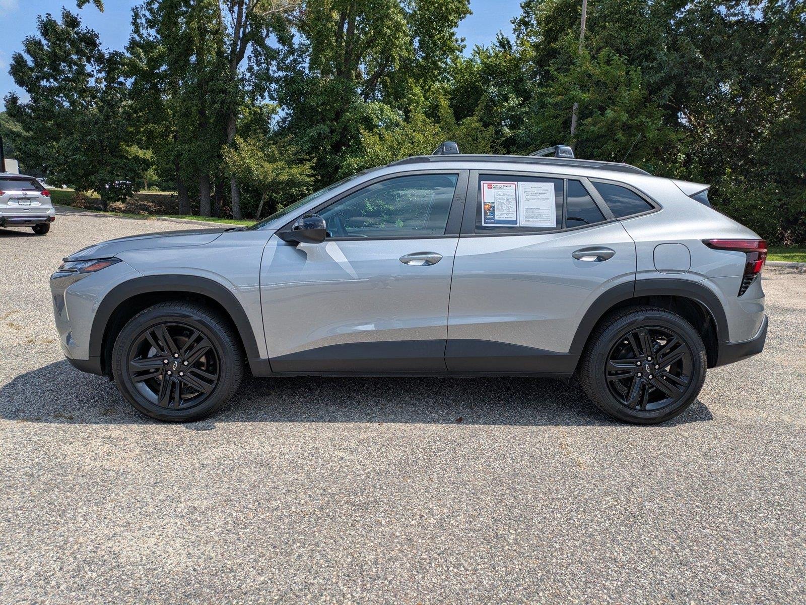 Used 2025 Sterling Gray Metallic Chevrolet ACTIV image 7