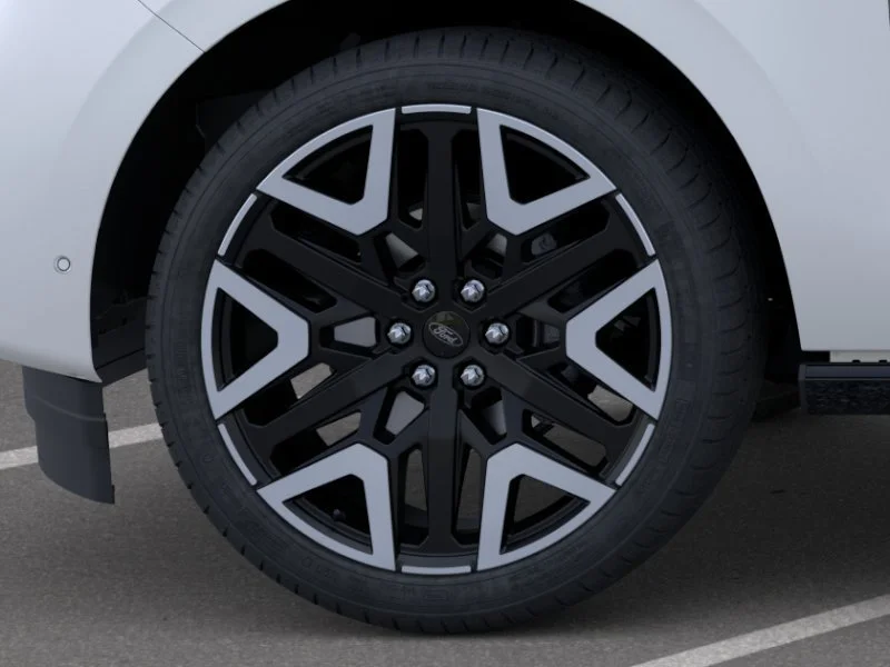 New 2026 Star White Metallic Tri-Coat Ford MAX Platinum® image 19