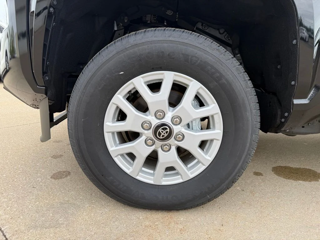 2026 Toyota Tacoma SR5 - Photo 34
