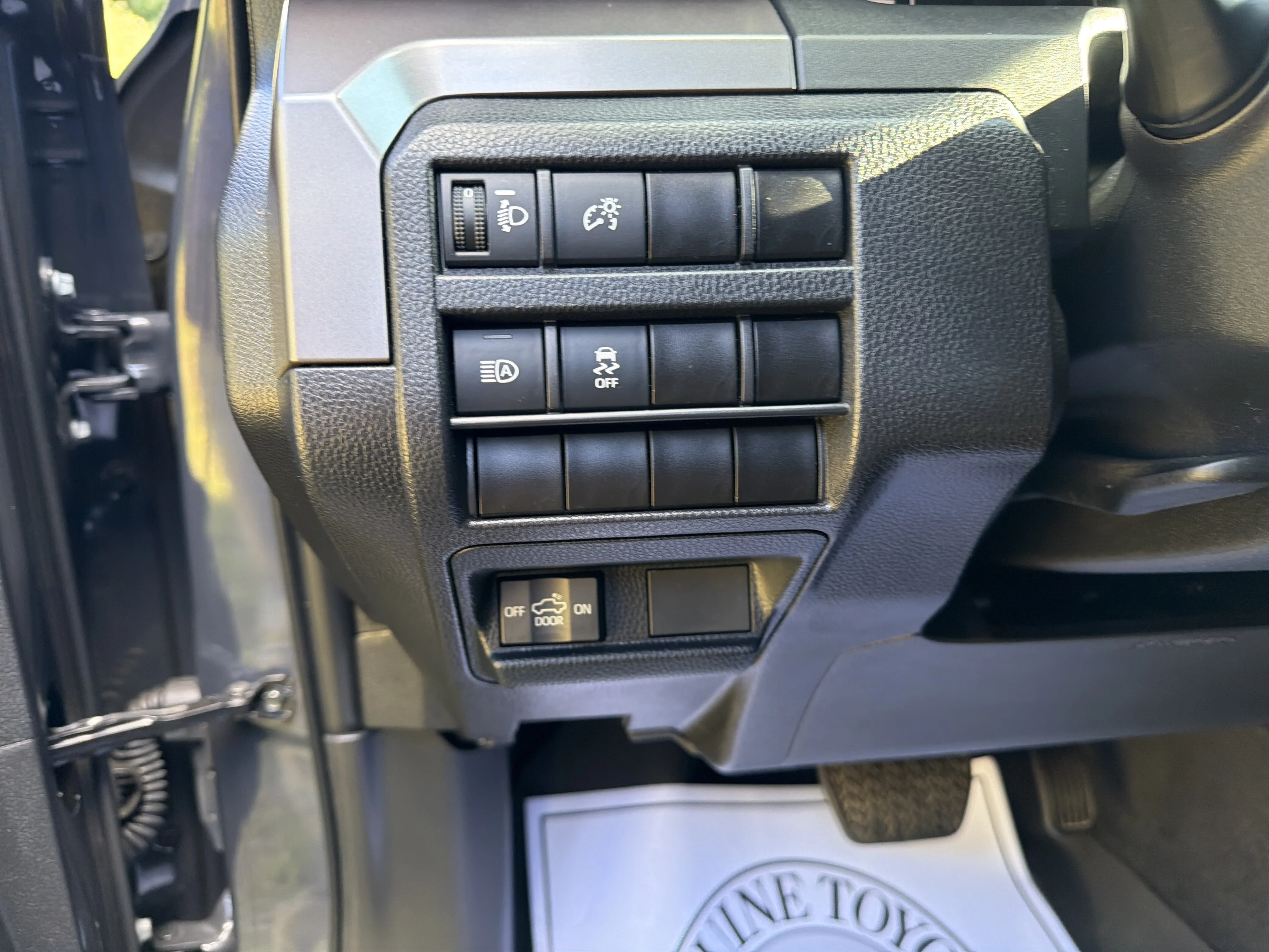 2024 Toyota Tacoma SR5 - Photo 16