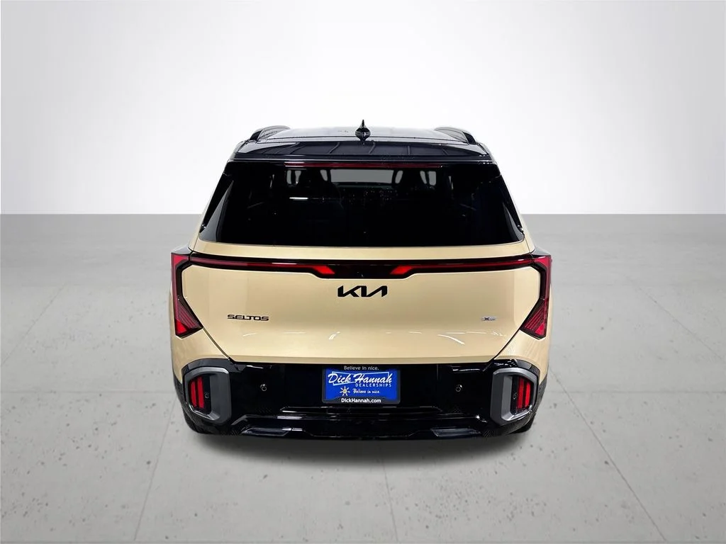 New 2027 Terrain Brown / Black Roof Kia X-Line image 7