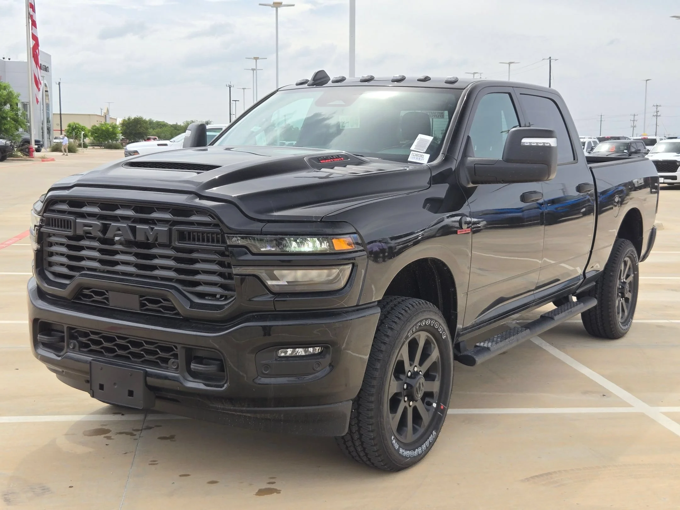 New 2026 Diamond Black Crystal Pearl-Coat Exterior Paint RAM  image 7