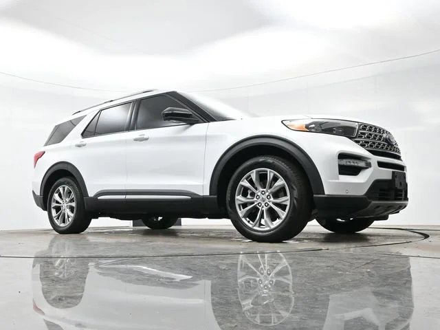 Used 2023 Oxford White Ford Limited image 28