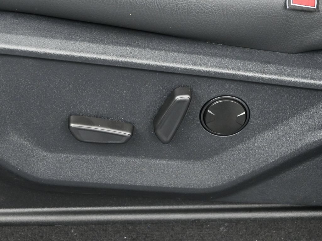 New 2026 Agate Black Metallic Ford Lariat image 11