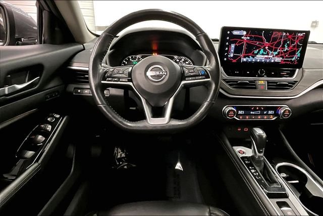 Used 2024 Gun Metallic Nissan Platinum image 6