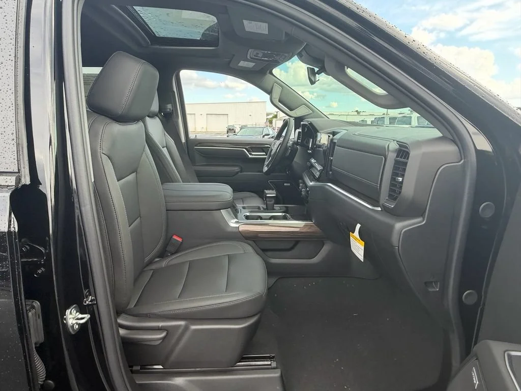 2026 Chevrolet Silverado 1500 RST - Photo 10