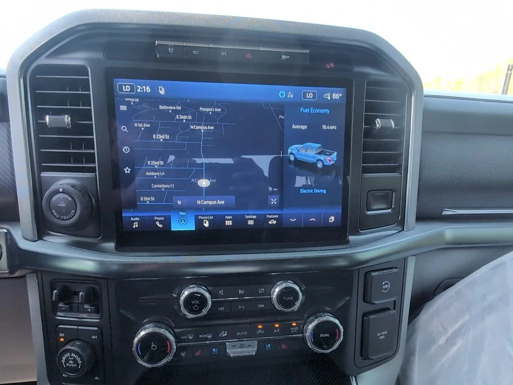 Used 2022 Blue Metallic Ford Limited image 11