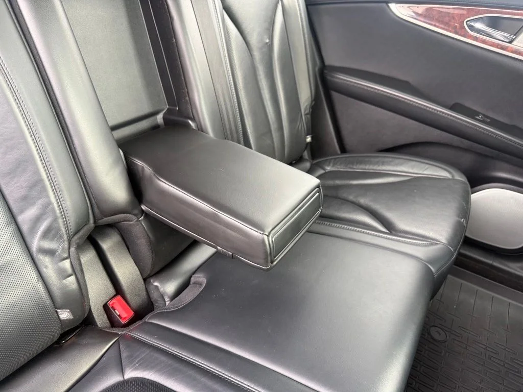 Used 2019 Black Lincoln Reserve image 65