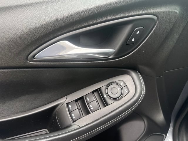 Used 2021 SATIN STEEL METALLIC Buick Preferred image 10