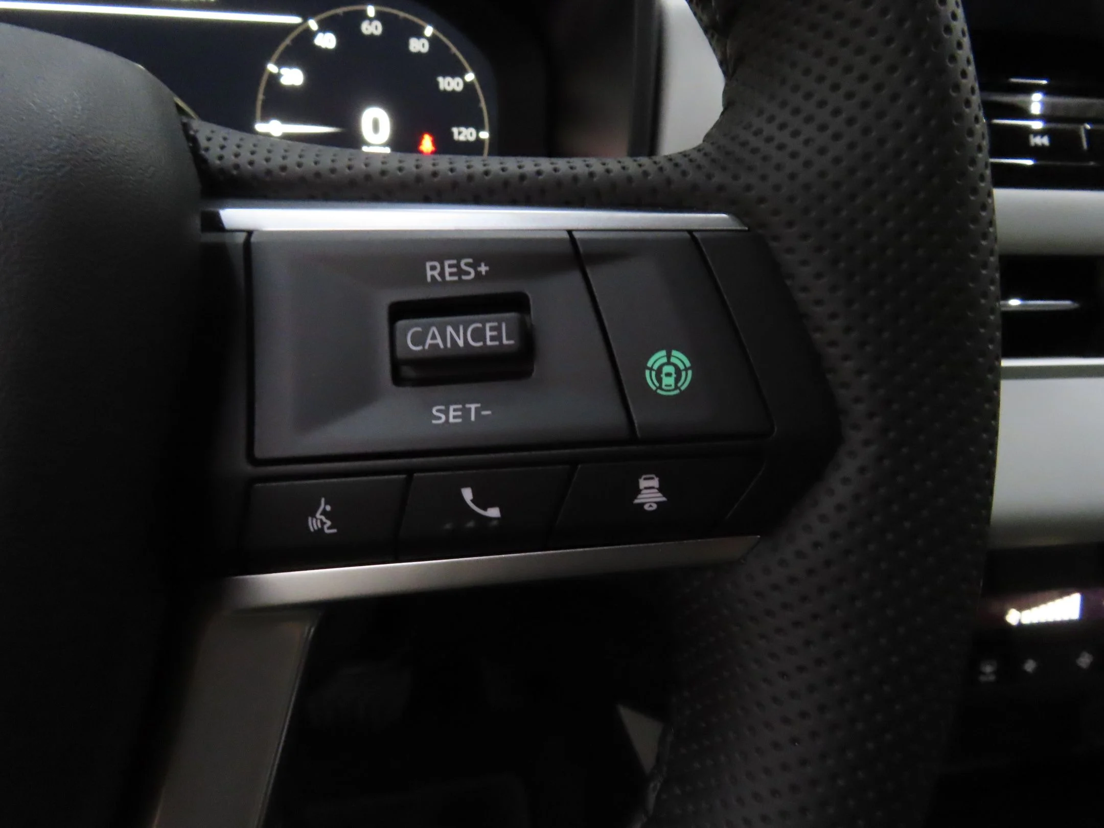 2025 Mitsubishi Outlander SE - Photo 14