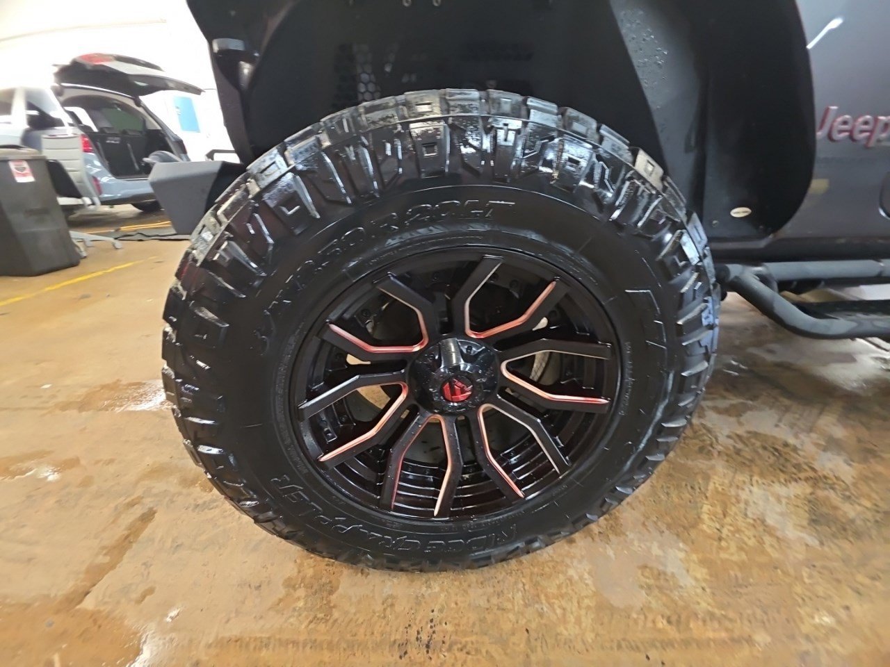 Used 2021 Granite Crystal Metallic Clearcoat Jeep Unlimited Rubicon image 19