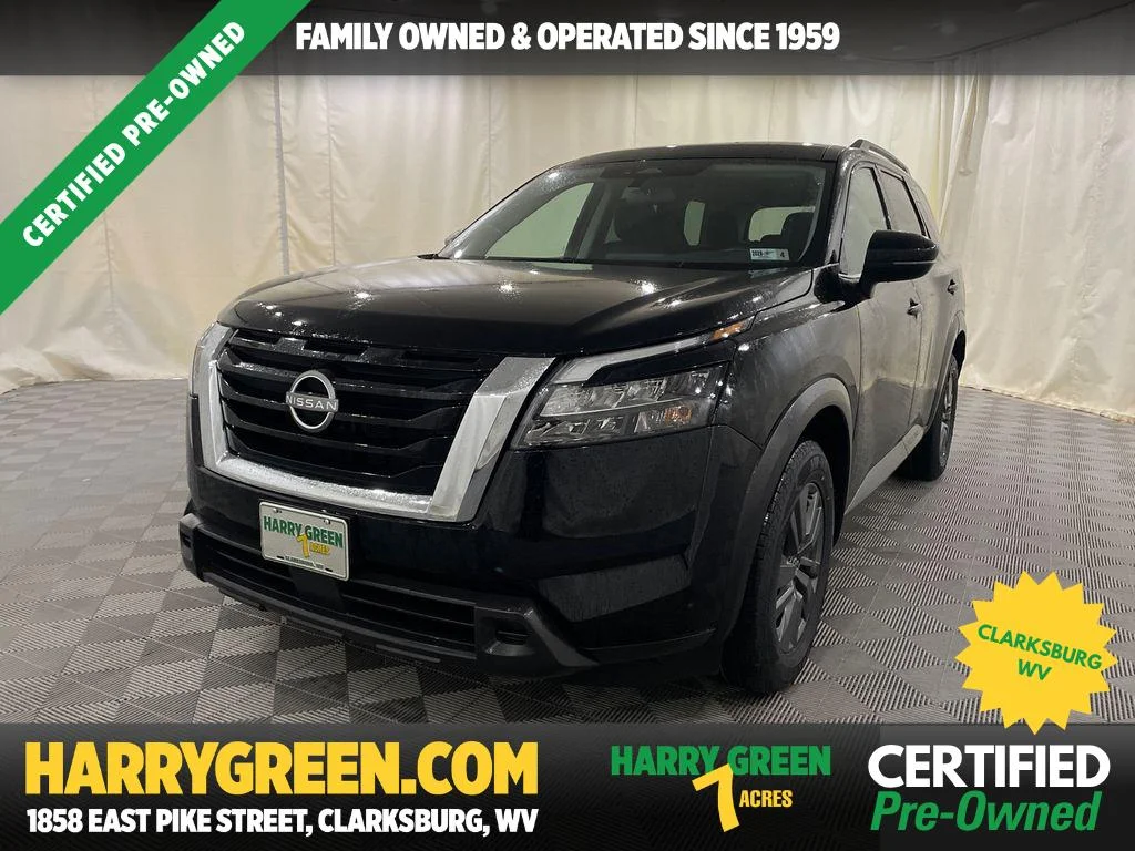 2025 Nissan Pathfinder SV 4WD's photo