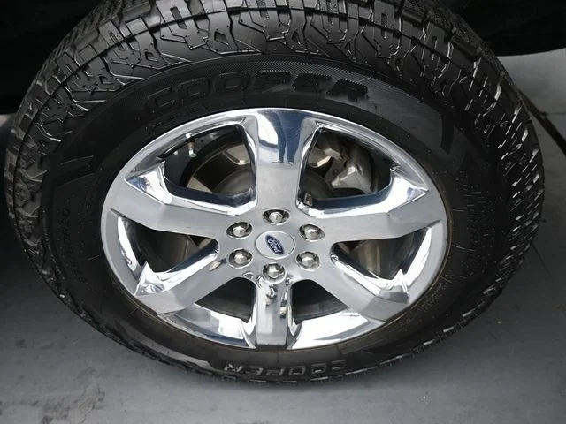 Used 2022 White Ford XLT image 16