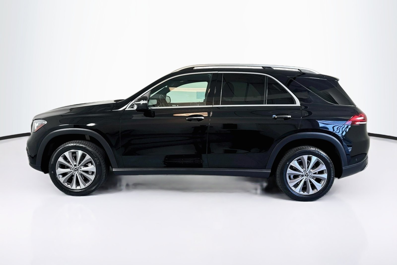 Used 2022 Black Mercedes-Benz GLE 350 image 8