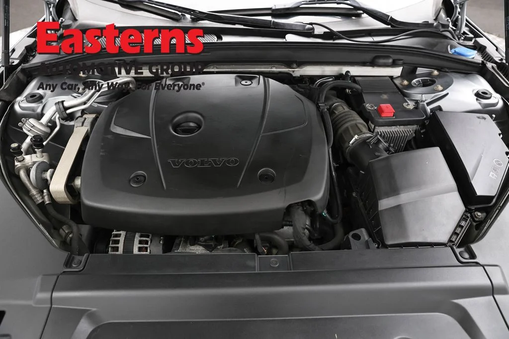 Used 2018 Gray Volvo T6 Inscription image 7