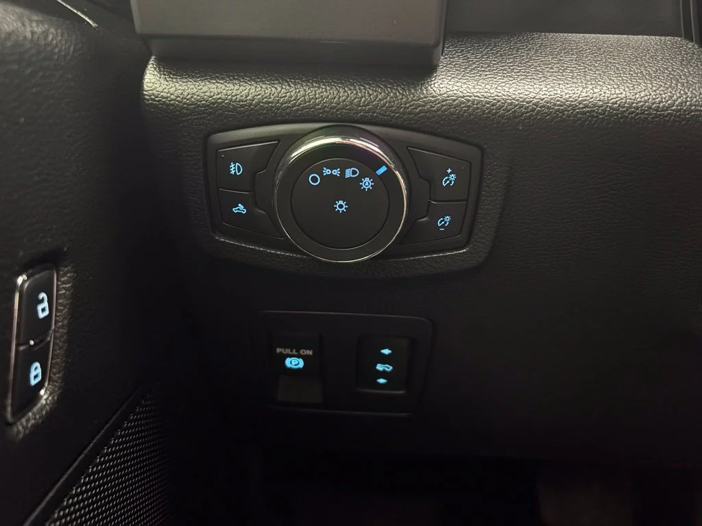 Used 2016  Ford XLT image 21