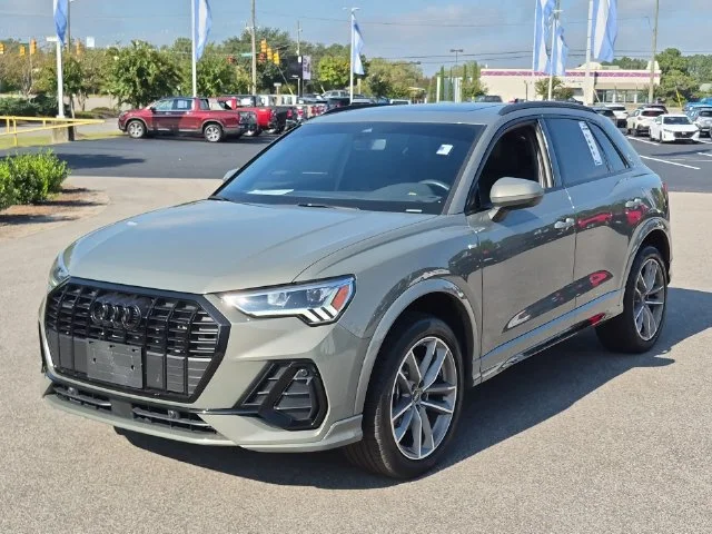 Used 2025  Audi Premium image 7