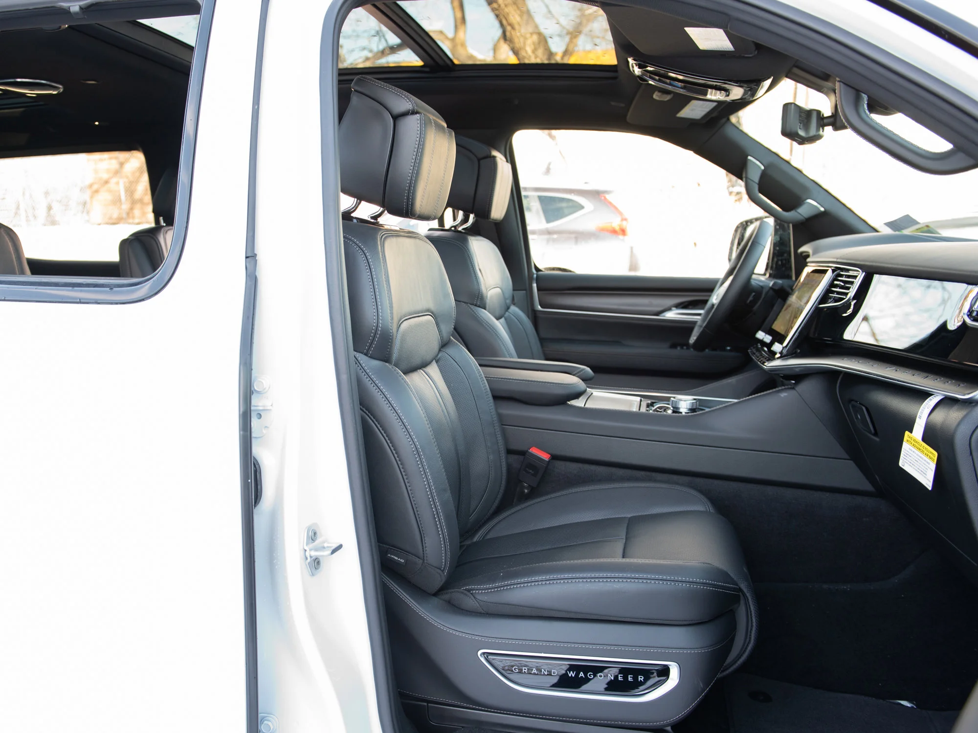 Used 2026 White Jeep Summit Obsidian* image 31