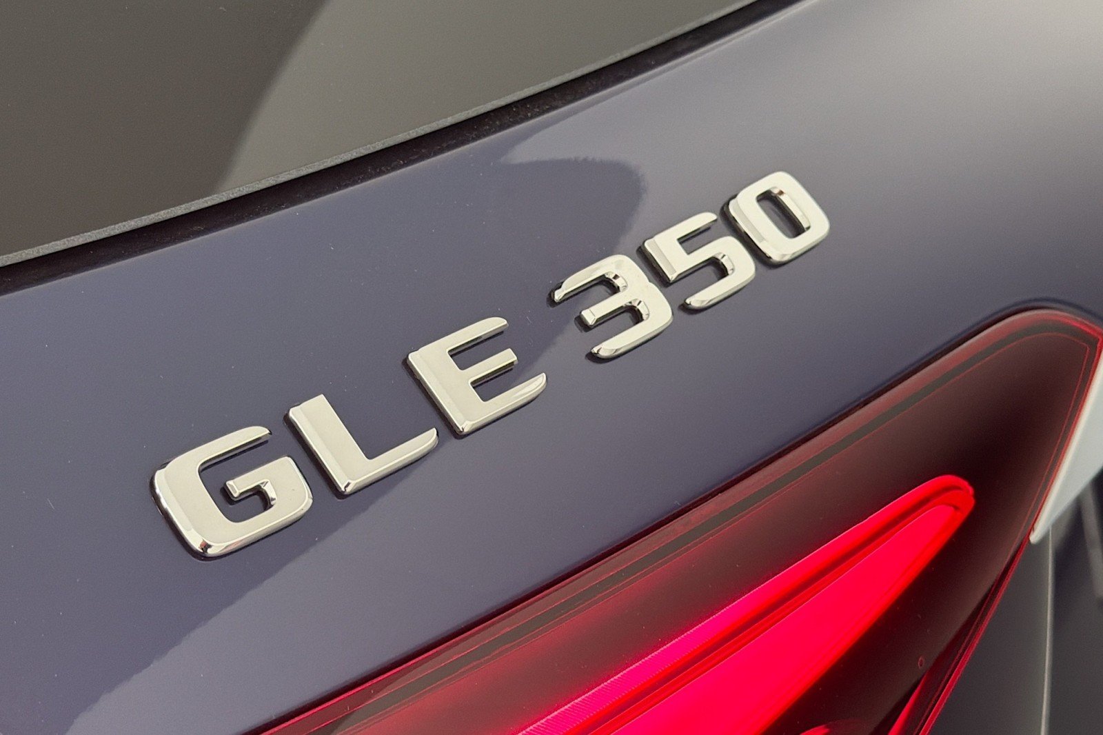 New 2026 Twilight Blue Metallic Mercedes-Benz GLE 350 SUV image 4