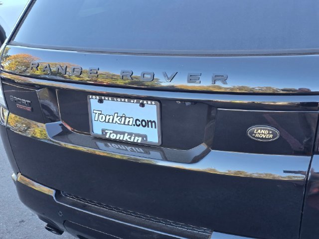 Used 2016 Mariana Black Land Rover HSE Td6 image 13
