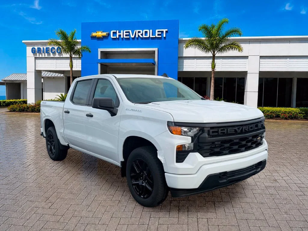 New 2026 Summit White Chevrolet Custom image 1
