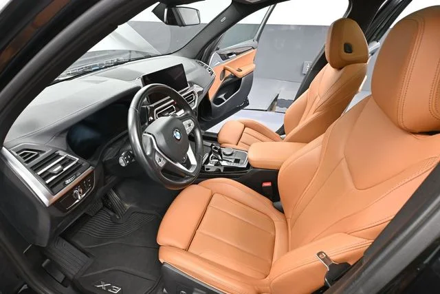Used 2023 Black BMW xDrive30i image 25