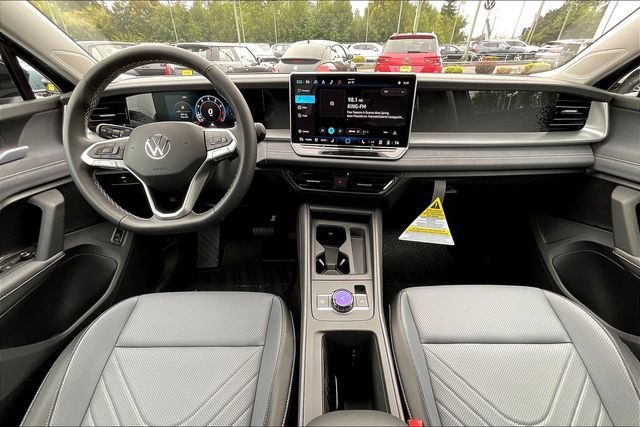 2025 Volkswagen Tiguan SE - Photo 6