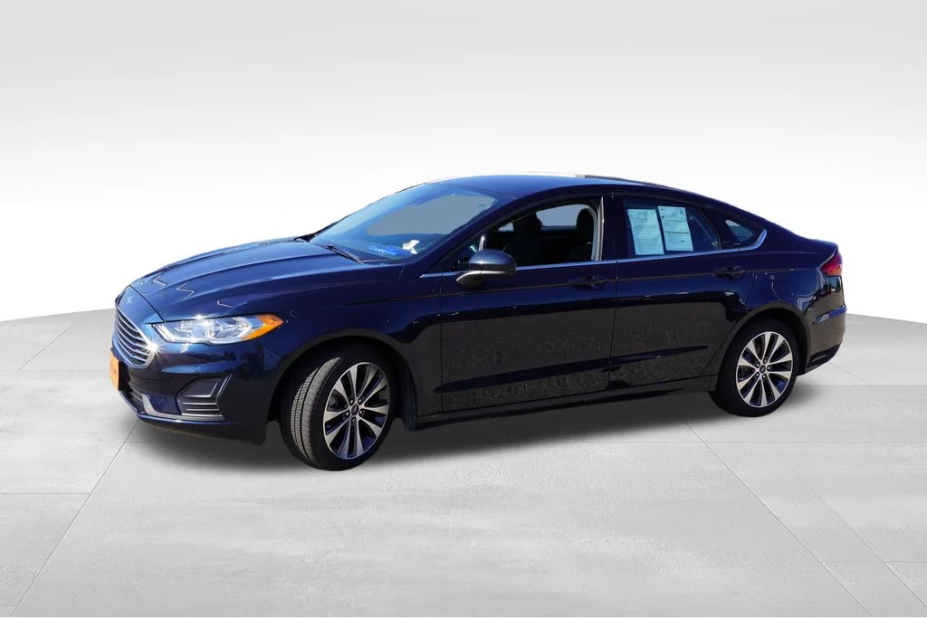 Used 2020 Blue Ford SE image 10