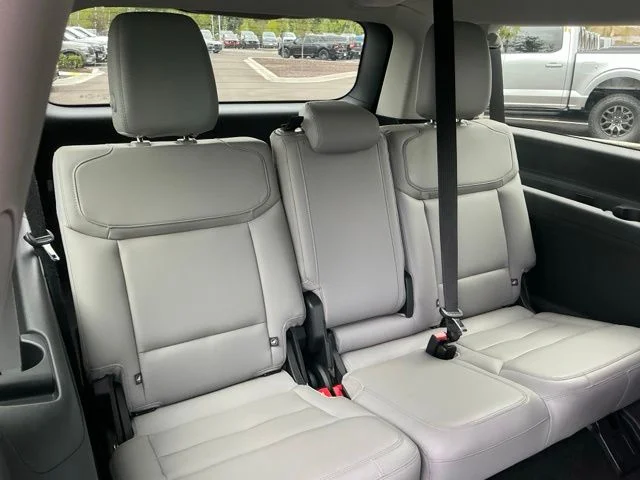 New 2026 Stone Blue Metallic Ford MAX Active image 33
