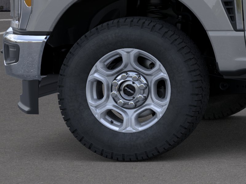 New 2026 Avalanche Ford F-350® XLT image 19