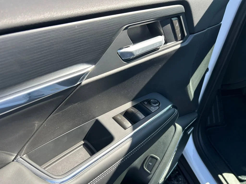 2026 GMC Acadia Elevation - Photo 16
