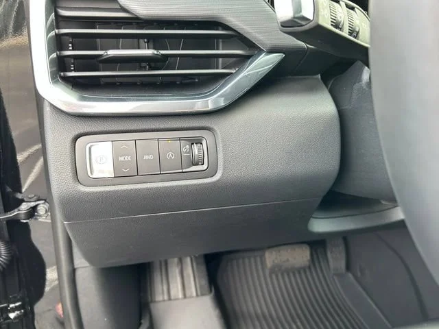 2026 GMC Acadia Elevation - Photo 11