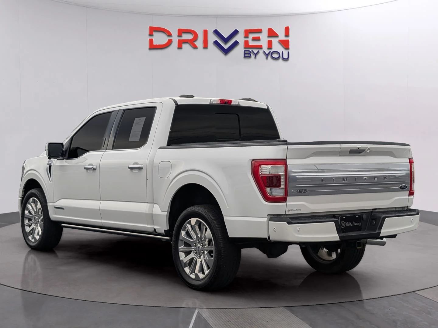 Used 2021 Star White Metallic Tri-Coat Ford Limited image 3