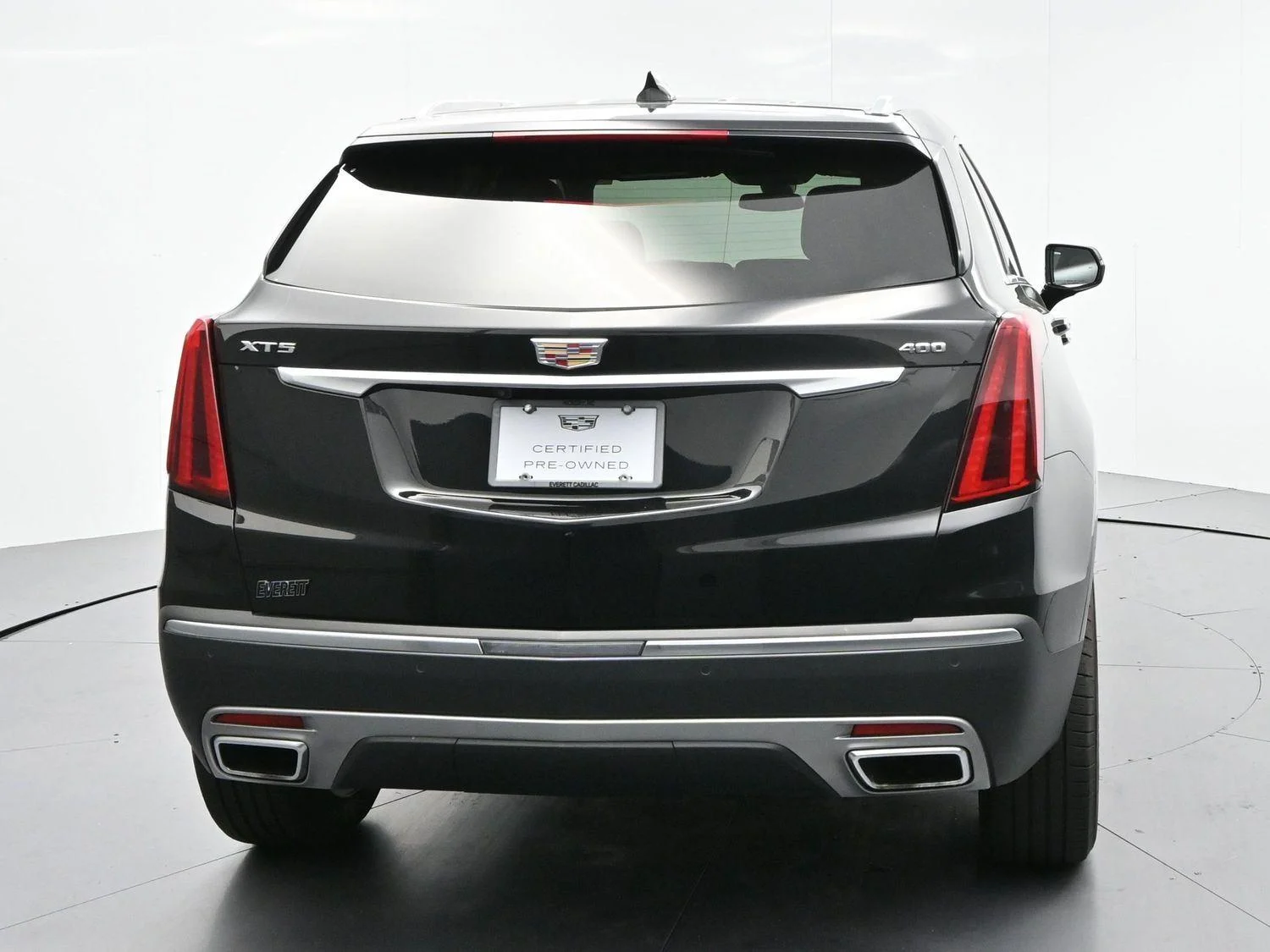 Used 2025 Stellar Black Metallic Cadillac Premium Luxury image 6