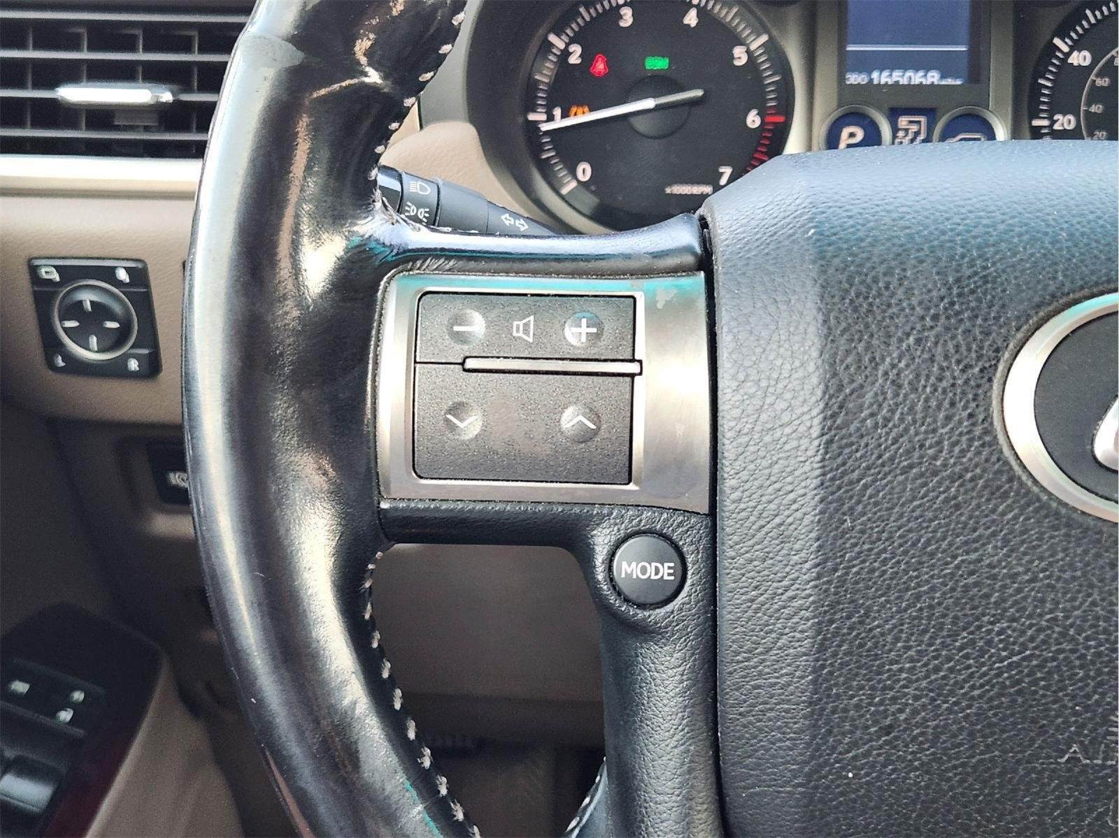 Used 2016 Starfire Pearl Lexus  image 27
