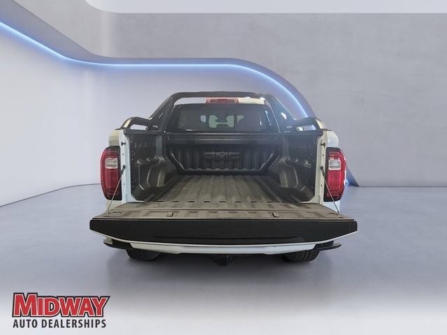 New 2026 Summit White GMC AT4 image 4