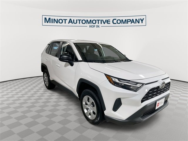 2025 Toyota RAV4 LE photo 2