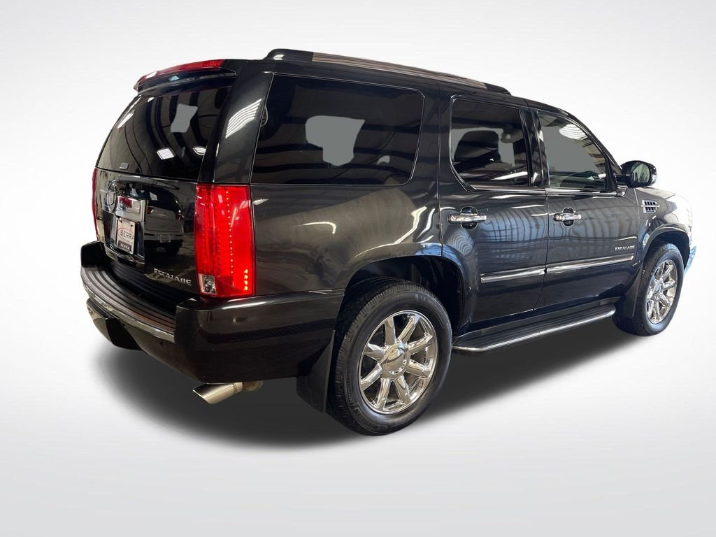 Used 2012 Black Cadillac Luxury image 5
