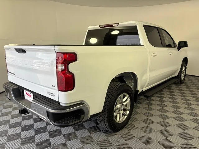 Used 2024 White Chevrolet LT image 7