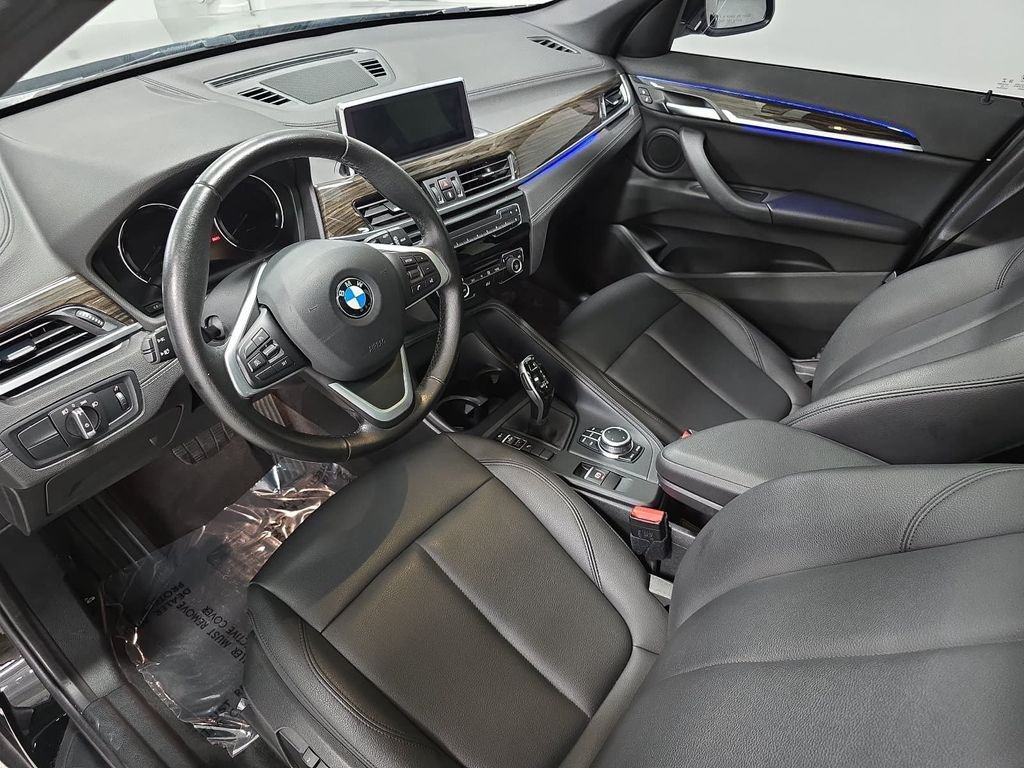 Used 2021 Jet Black BMW sDrive28i image 4