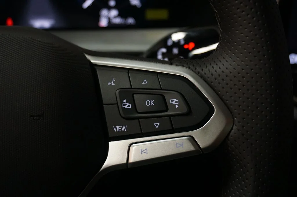 New 2026 Beige Volkswagen 2.0T SE R-Line Black image 23