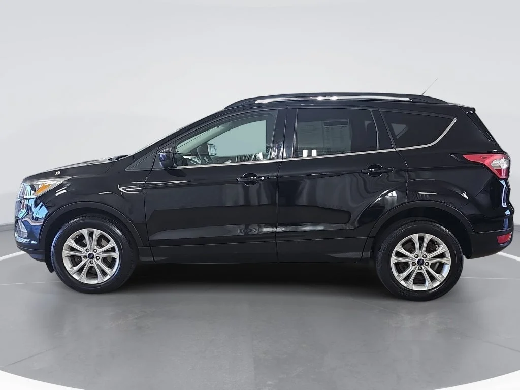 Used 2018 Black Ford SE image 7