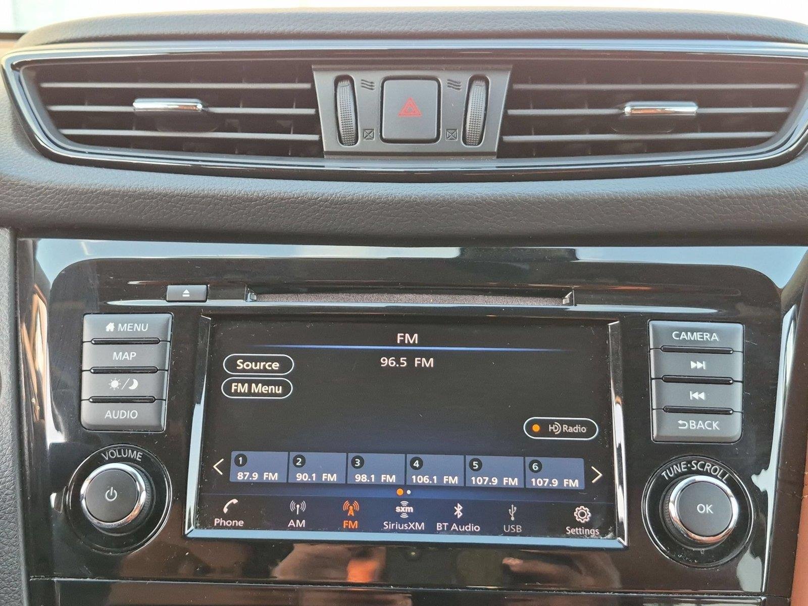 Used 2018 Magnetic Black Nissan SL image 25