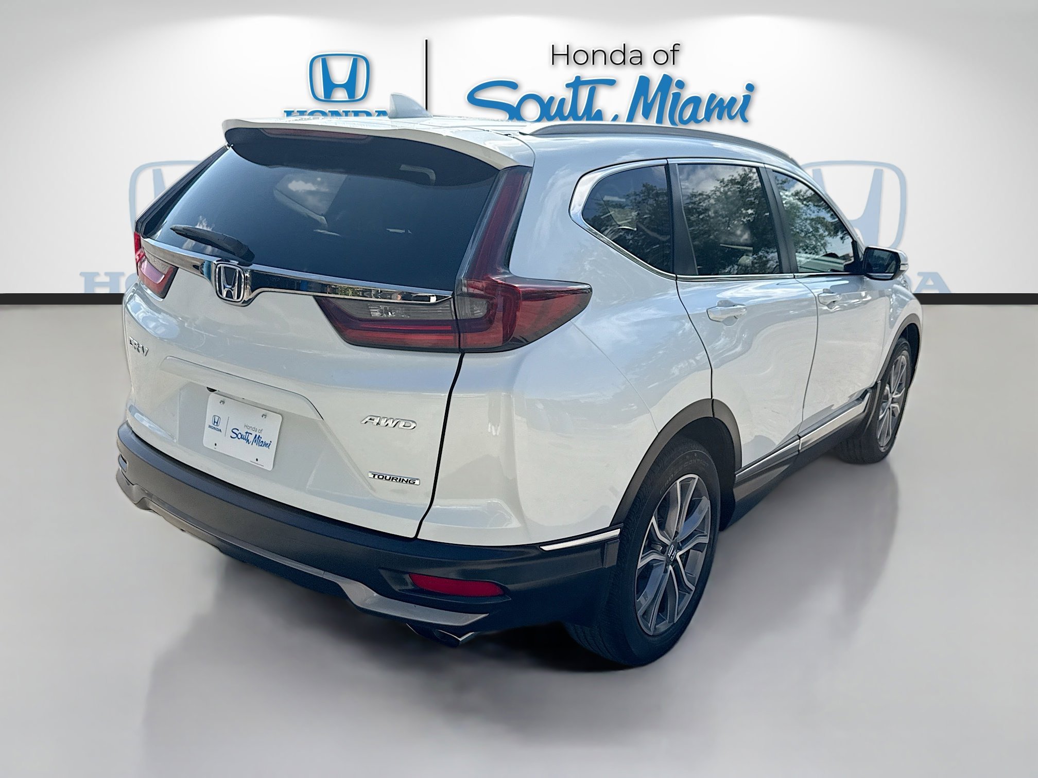 Certified Used 2022 Platinum White Pearl Honda Touring image 7